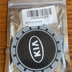 NIP 2PC KIA Universal Vehicle Coasters